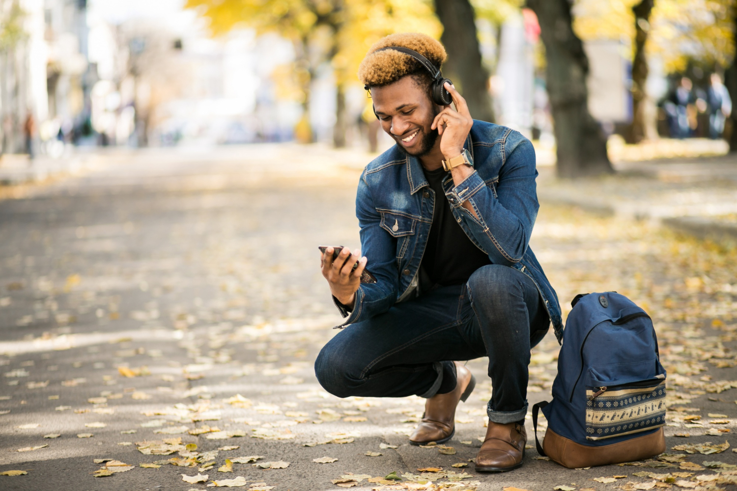 Staying connected throughout your trip with a local Sim card