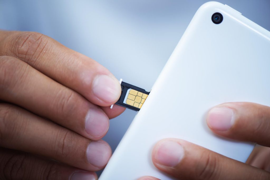 Vostra présente les 10 problèmes courants rencontrés avec les cartes SIM traditionnelles. Découvrez comment notre eSIM révolutionne votre connectivité mobile, surtout en voyage.